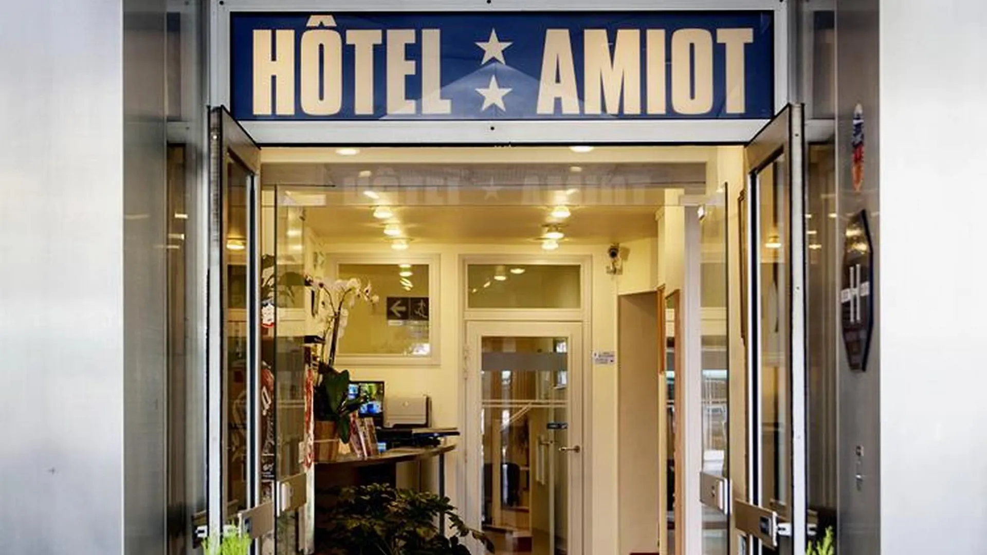 Amiot Париж