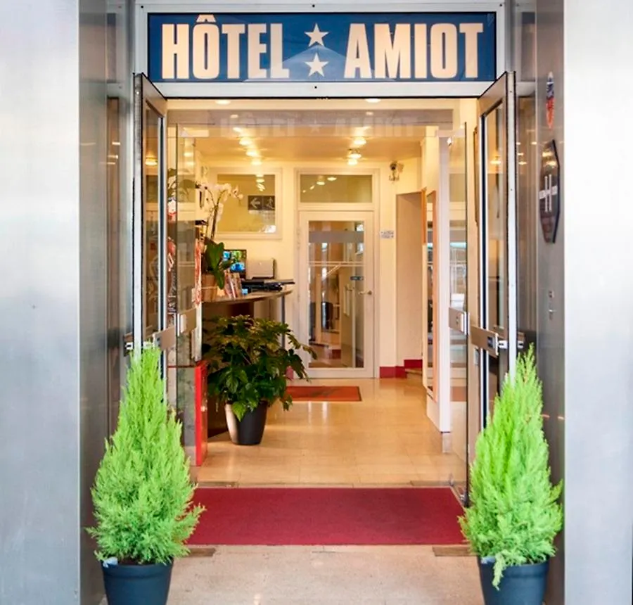 Amiot