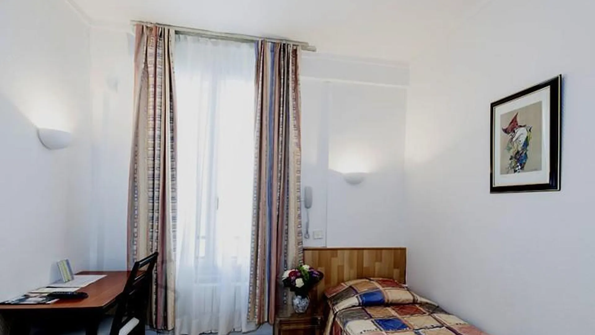 Amiot Hotel Paris